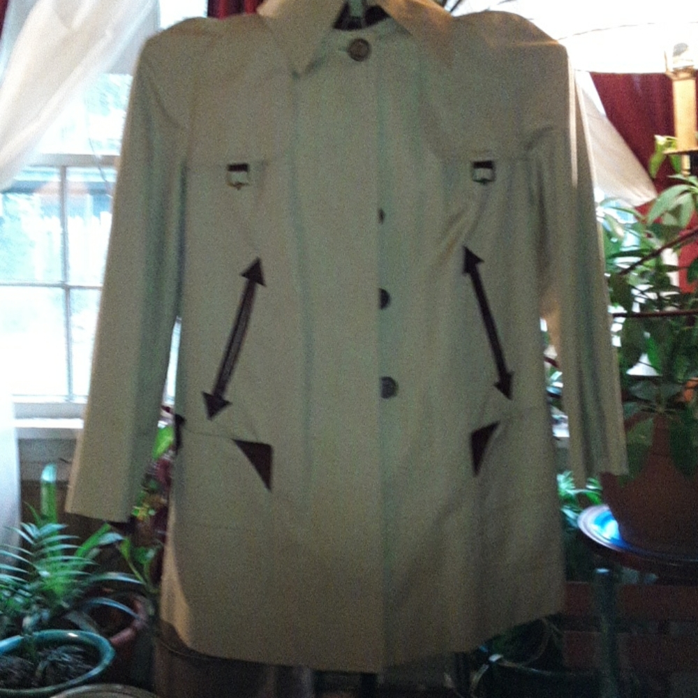 Mid-length agner coat